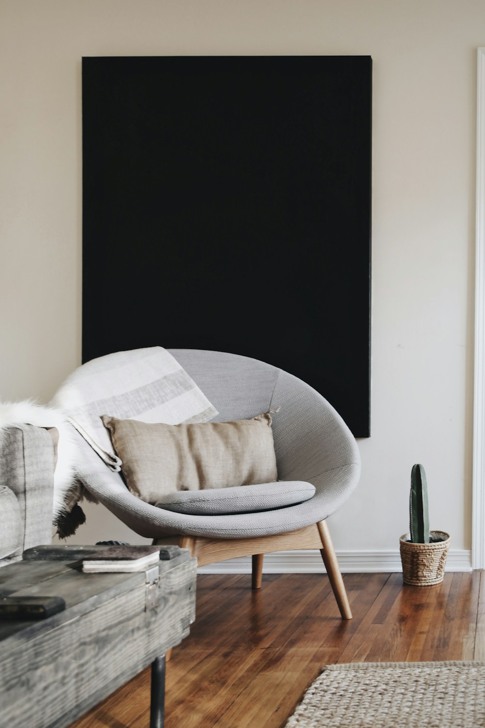 Jasper Bouclé Swivel Accent Lounge Chair